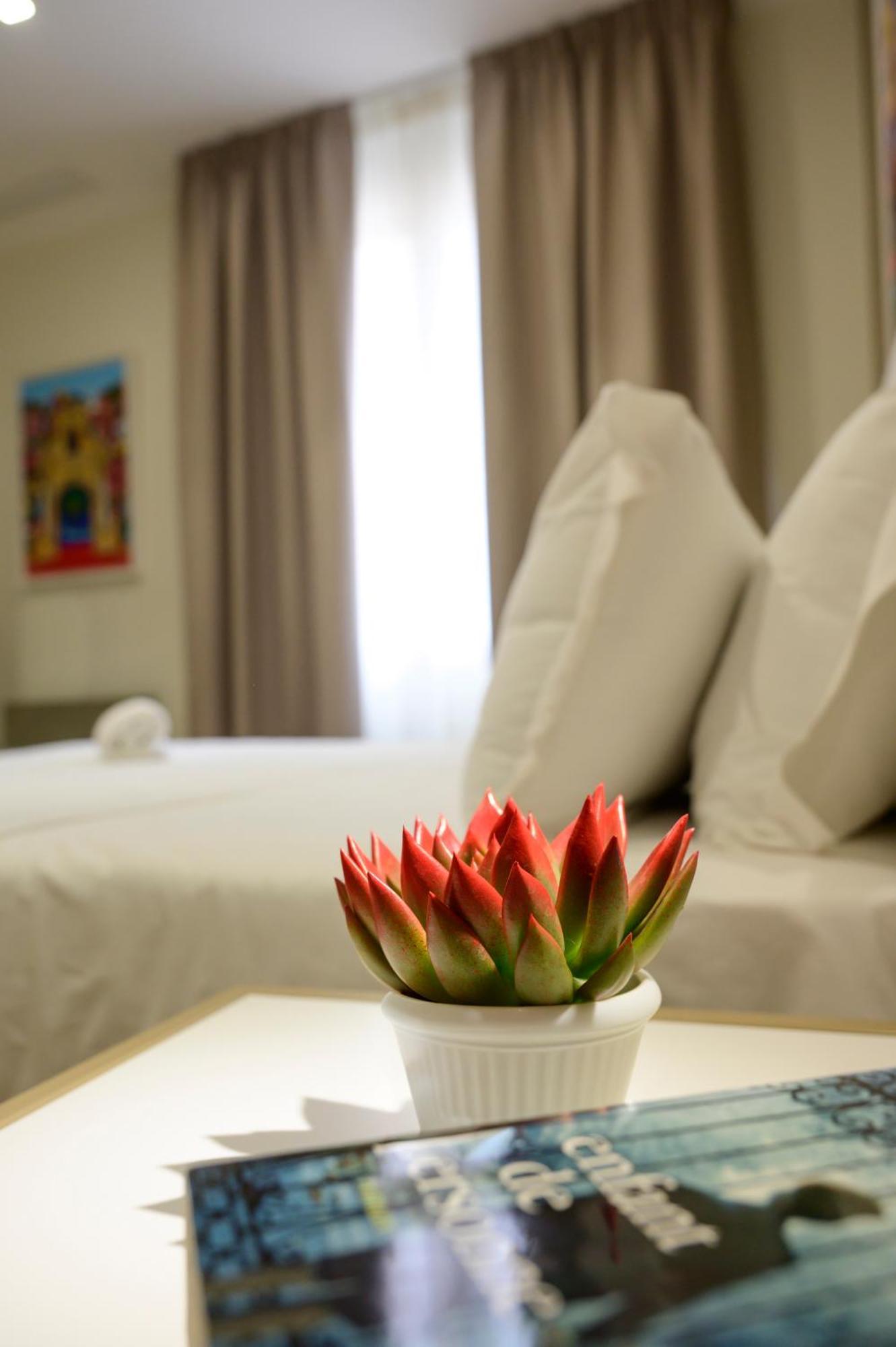 Maqueda - Room & Suite Palermo Kültér fotó